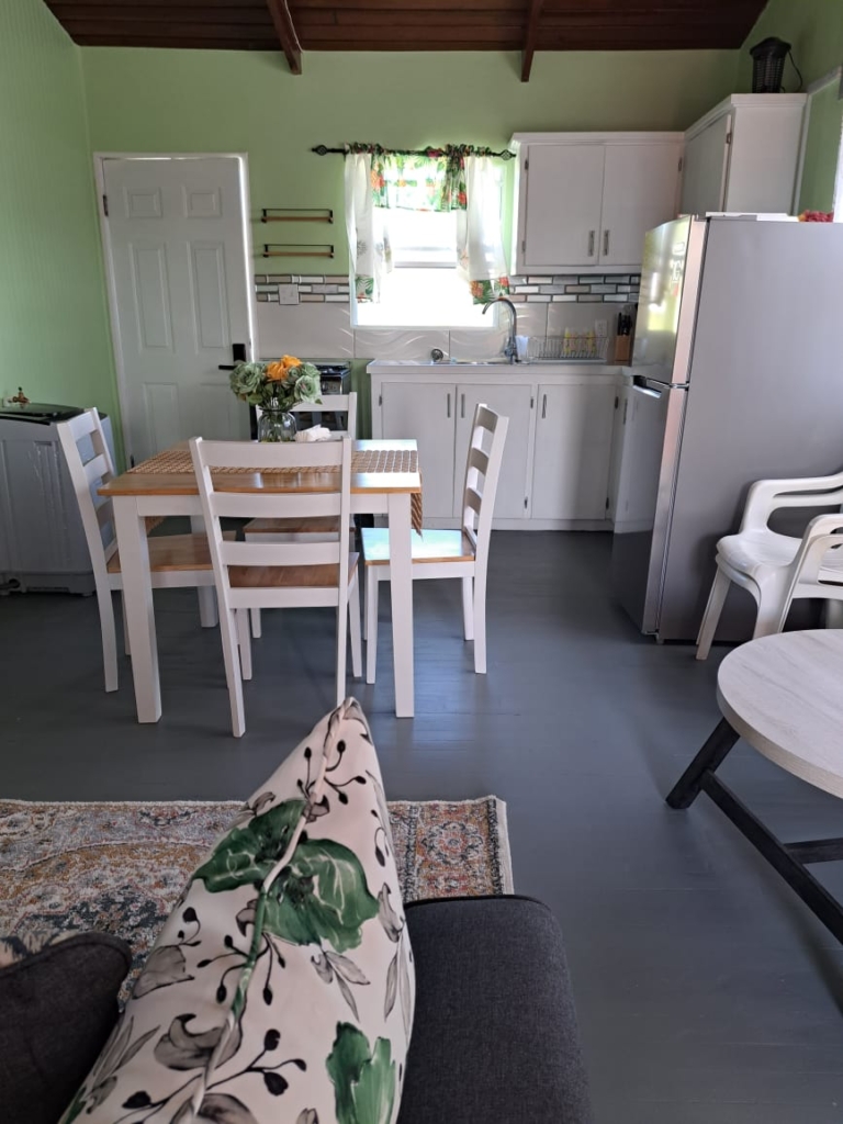 
It has a open floor concept perfect for couples or solo travelers who are looking to experience our beautiful island of Antigua. 